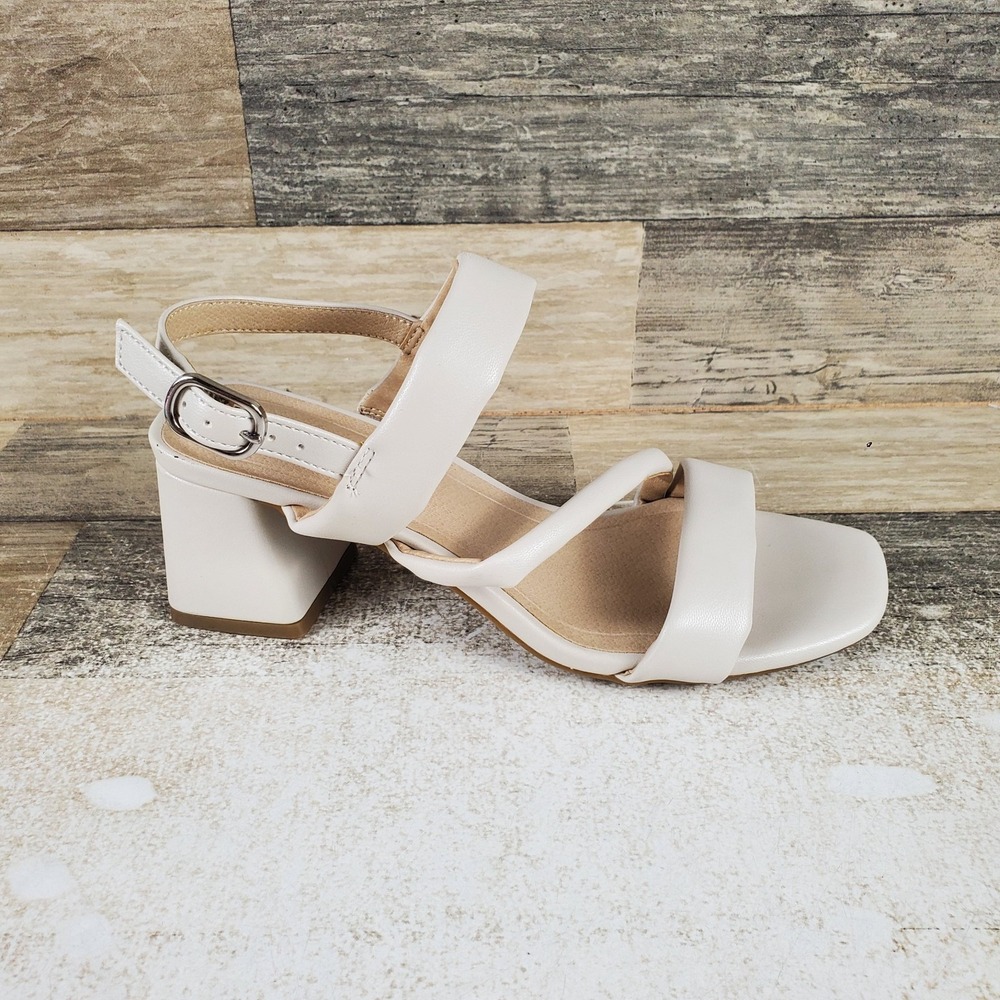 LifeStride Celia Women Strappy Sandal Sz 5.5 M Bone White Faux Leather Slingback